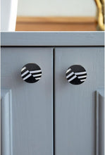 Load image into Gallery viewer, Set of 6 Renaksh Wooden Knob Mother of Pearl