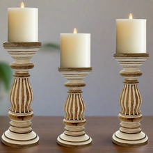 Carica l'immagine nel visualizzatore di Gallery, Wooden candle holder Set of Three White Stripe