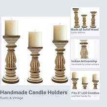 Carica l'immagine nel visualizzatore di Gallery, Wooden candle holder Set of Three White Stripe