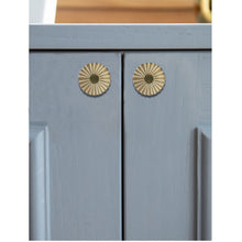 Carregar imagem no visualizador da galeria, Siena white wooden knob ( set of 6 )