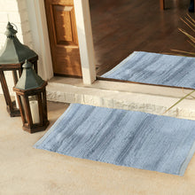 Charger l'image dans la galerie, Perilla home Handmade Grey chindi Doormat (24 x 36 inch)