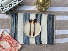 Carregar imagem no visualizador da galeria, Nagiso chindi Placemat  (Set of 4)