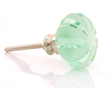 Cargar imagen en el visor de la galería, Set of Six mint tomato knob - Perilla Home