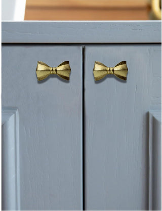 Set Of Six Brass Bow Tie Bow Knobs