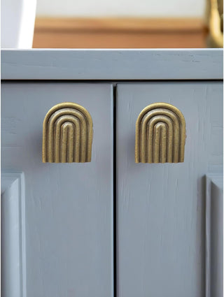 Ribbed U Shape Metal Knobs