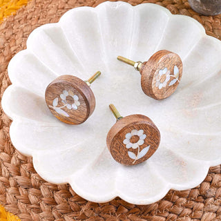 Daisy Flower Wooden Knobs | Mother Of Pearl (Set of 6)