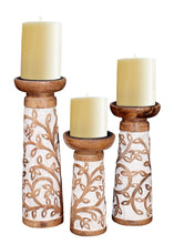 Cargar imagen en el visor de la galería, Wooden Full Leaf candle holder (Set of 3)
