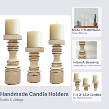Carica l&#39;immagine nel visualizzatore di Gallery, Wooden Simple Modern candle holder (Set of 3)
