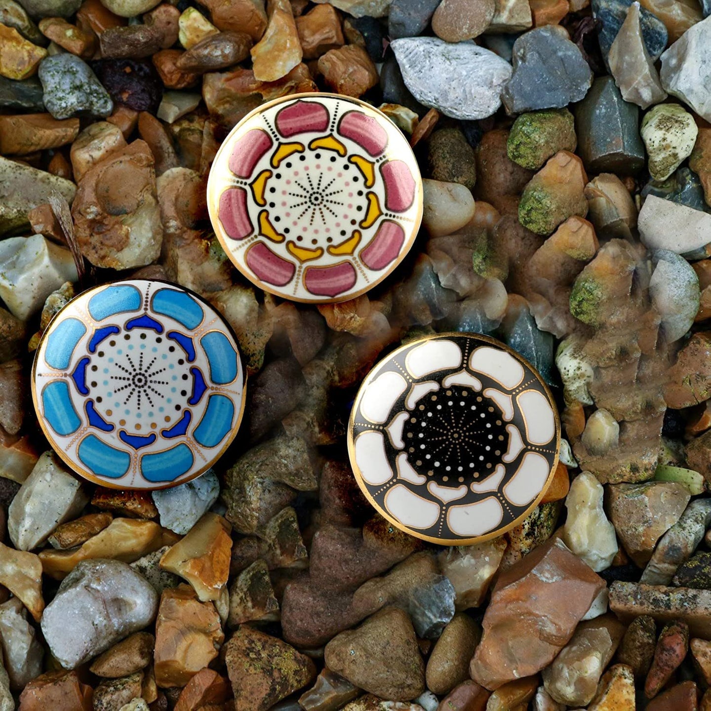 Marigold Ceramic Knob Black ( Set of 6 )